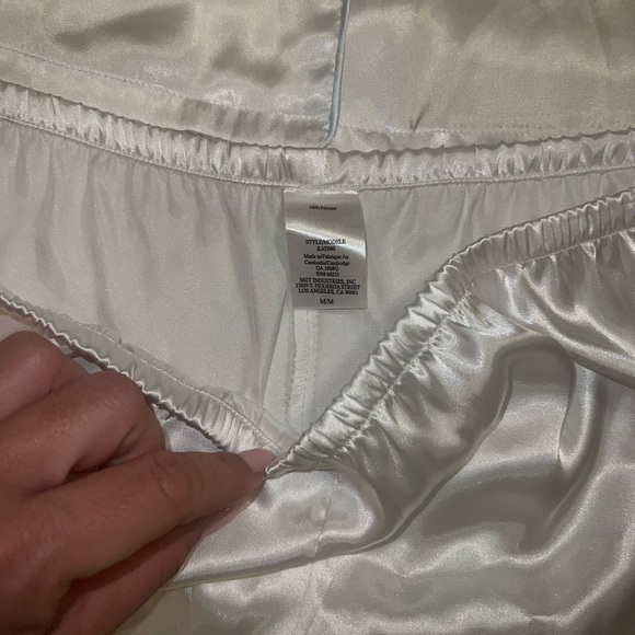 Bride Pajama Set - Picture 4 of 5